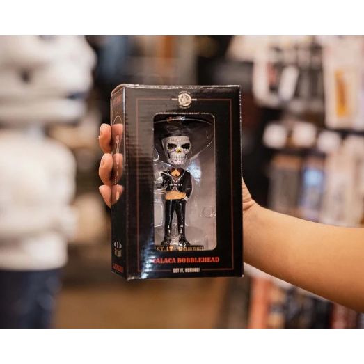 suavecito-bobble-head-calaca-2